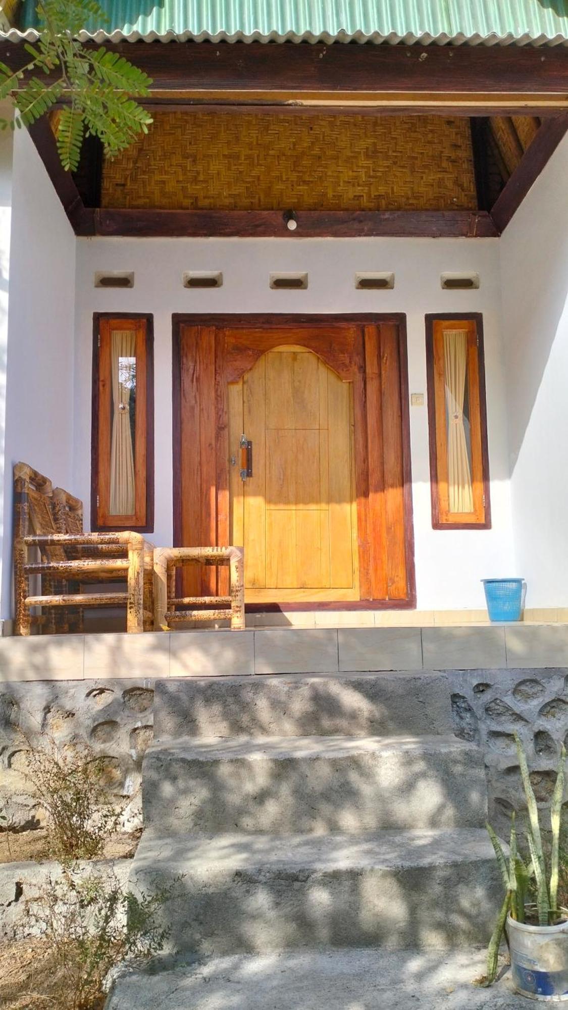 Diki Bungalows Kuta  Екстер'єр фото